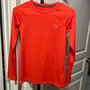 Baleaf active top